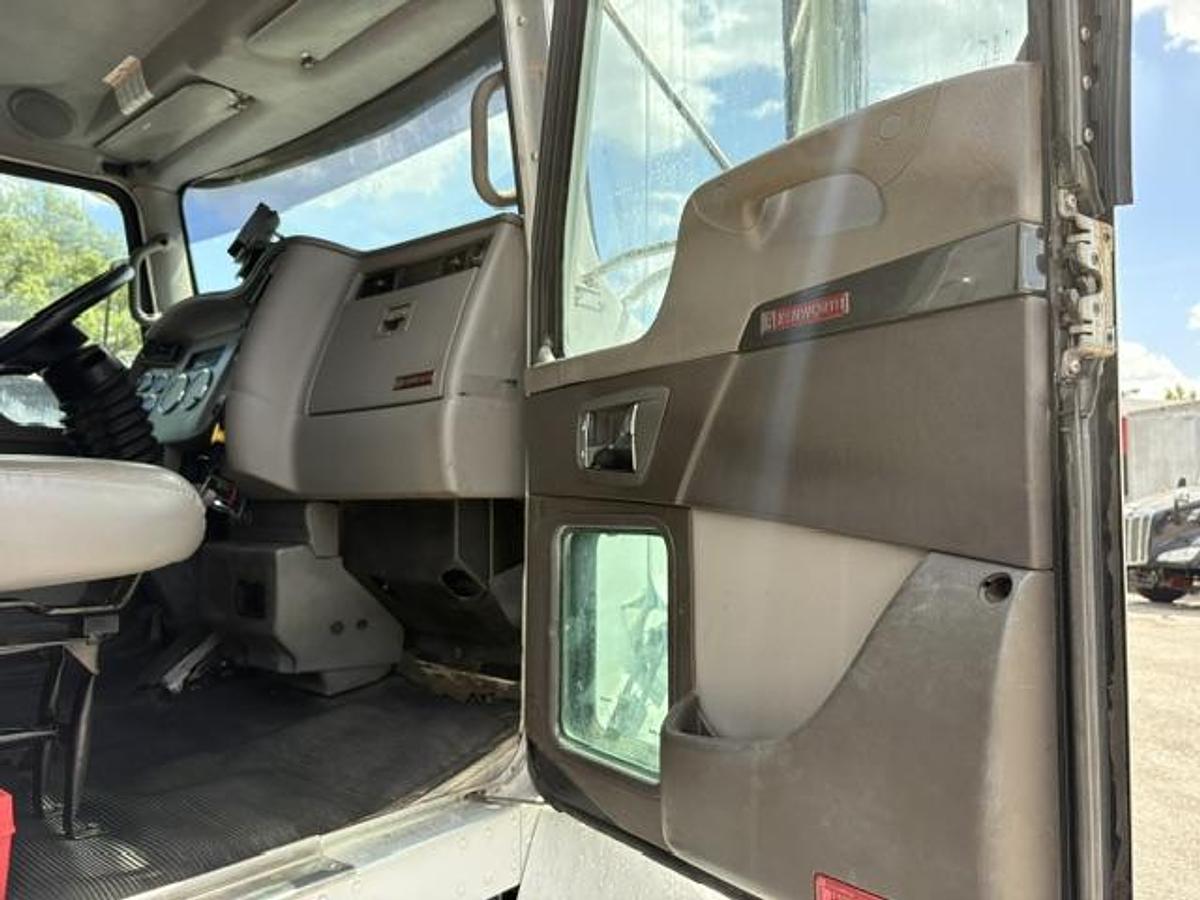 Used 2016 Kenworth Model T-370 Pro-Patch Pothole Patcher