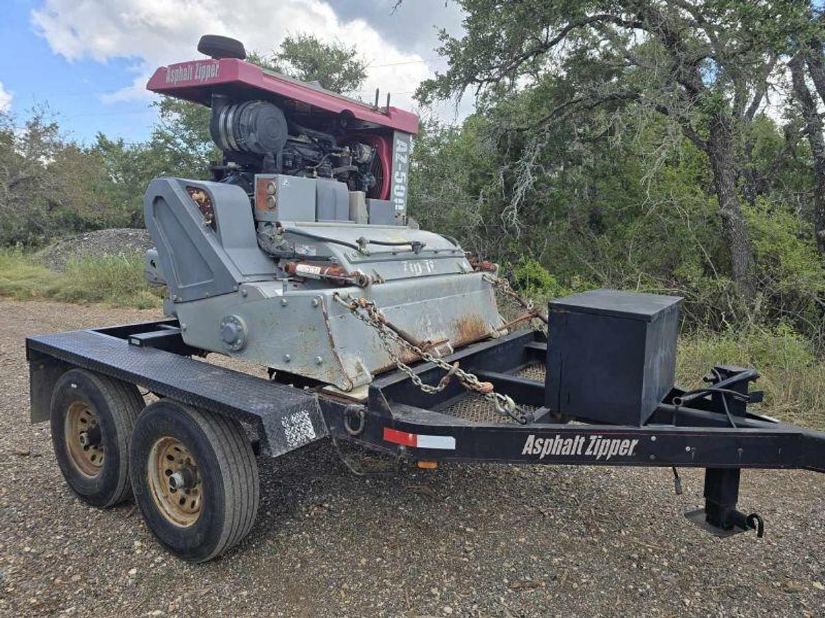 Used 2006 Asphalt Zipper AZ-500