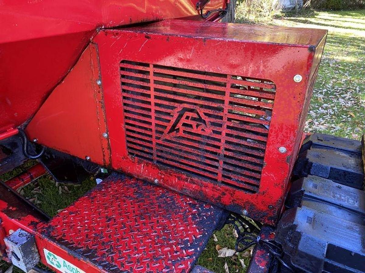 Used 2012 Falcon 4 Ton Dump Hotbox/ Reclaimer