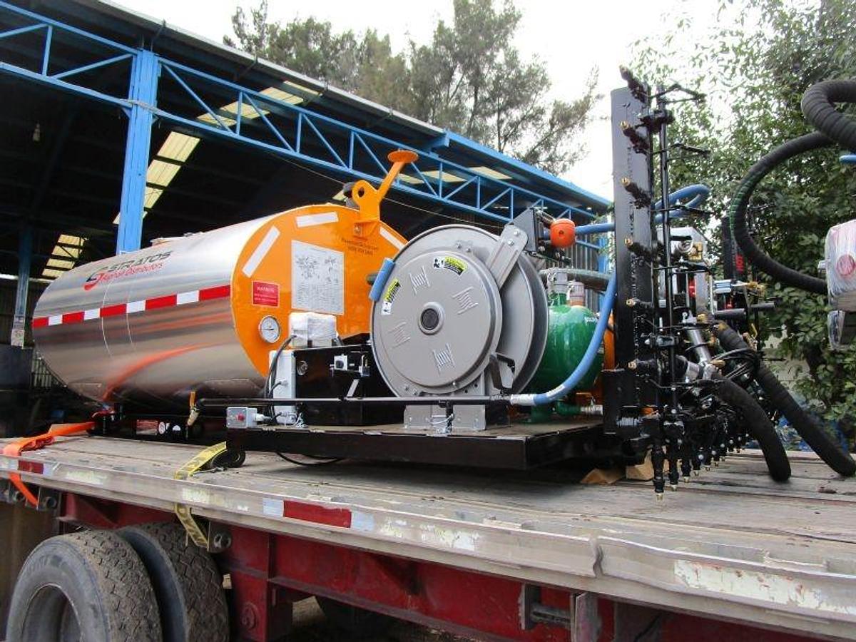 600 Gallon Tack Sprayer Skid Mounted