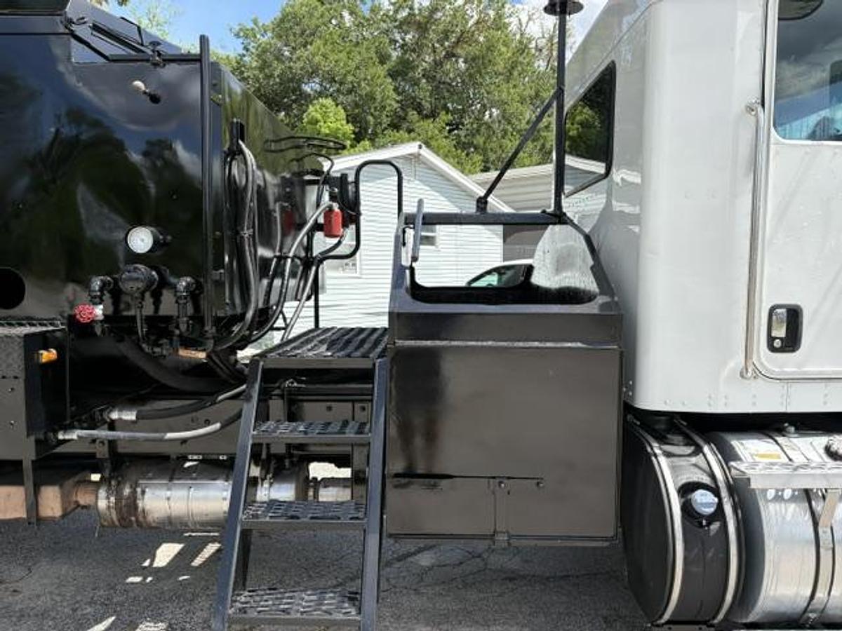 Used 2016 Kenworth Model T-370 Pro-Patch Pothole Patcher