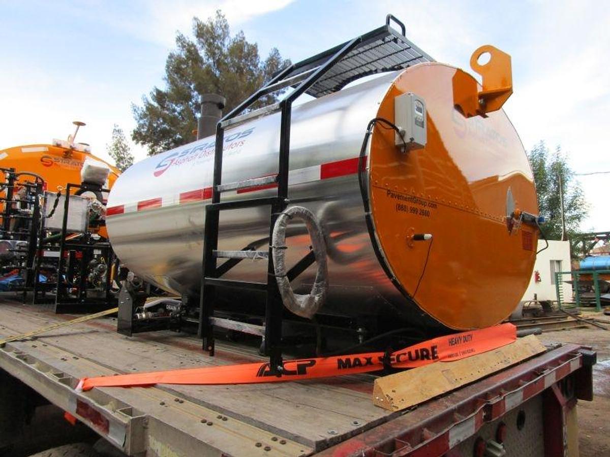 600 Gallon Tack Sprayer Skid Mounted