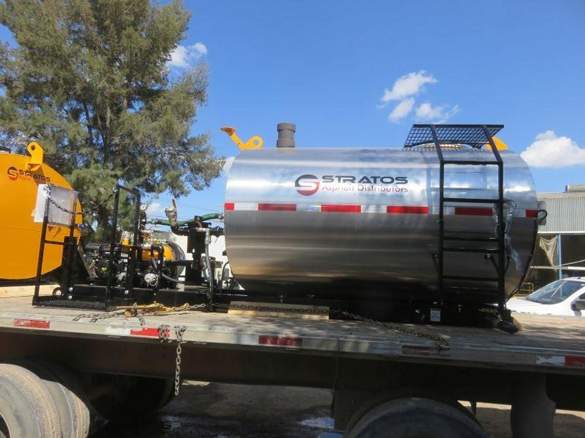 1000 Gallon Distributor Skid Mounted