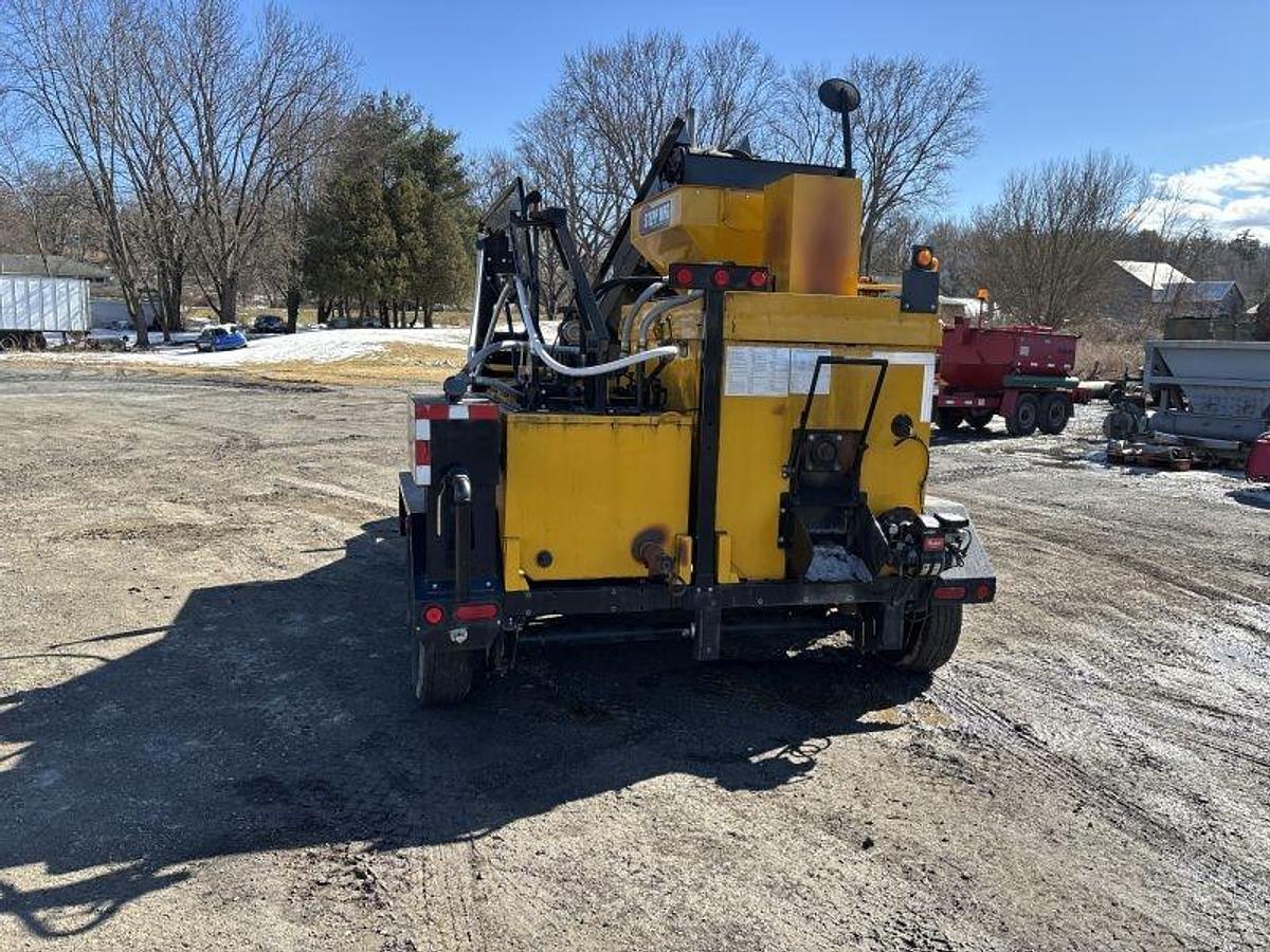 Used Stepp SRM 10-120  Asphalt Recycler 3/4 ton batch recycler with heated AC tank and wand