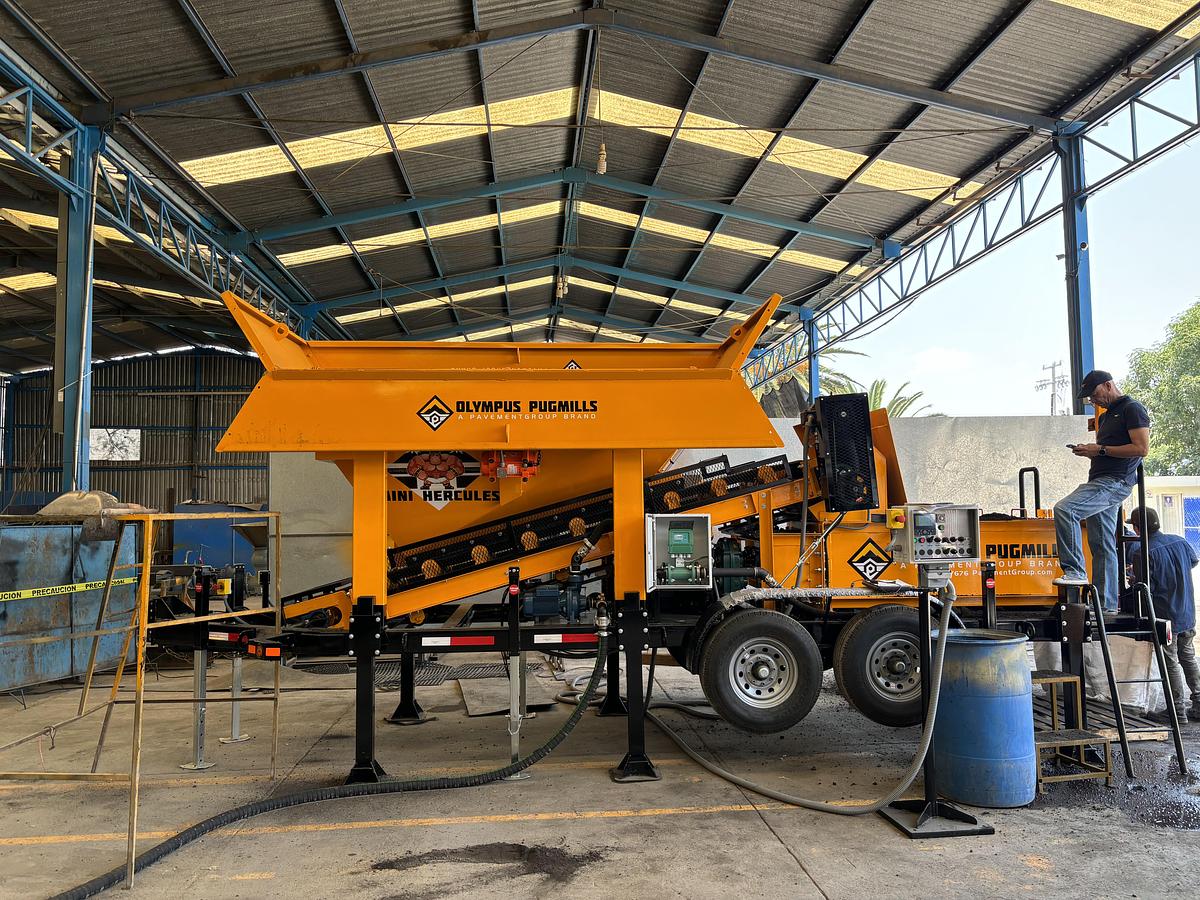 Olympus Mini-HERCULES pugmill system