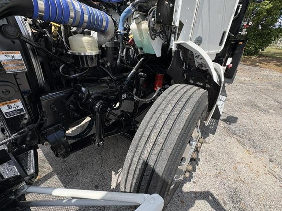 Used 2016 Kenworth Model T-370 Pro-Patch Pothole Patcher