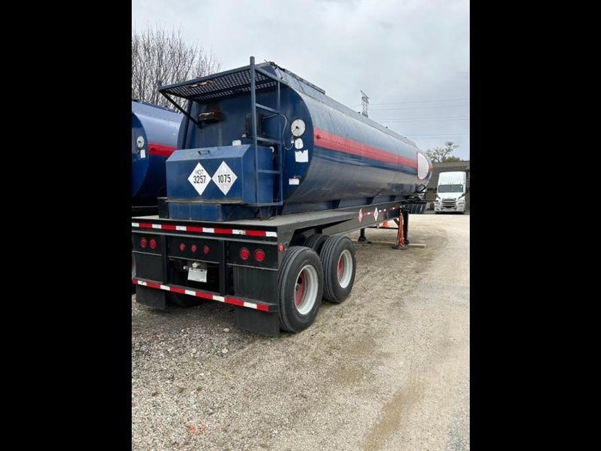 Used 2004 Taurus 20-Ton Tanker