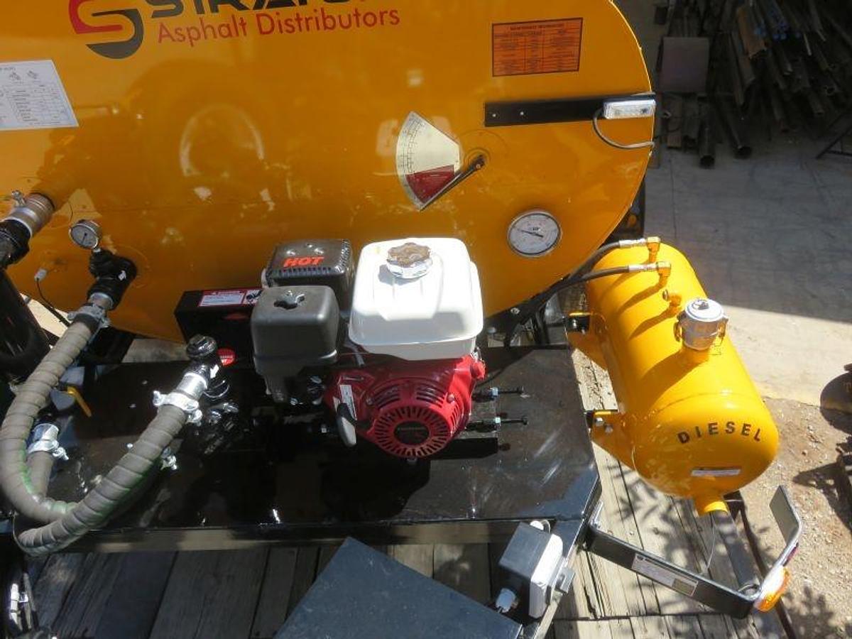 400 Gallon Distributor Trailer