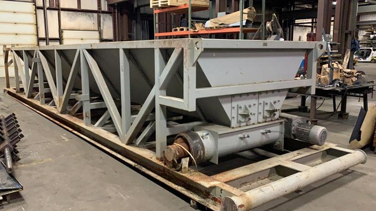 Used Twin Screw Conveyor Bin with discharge screw