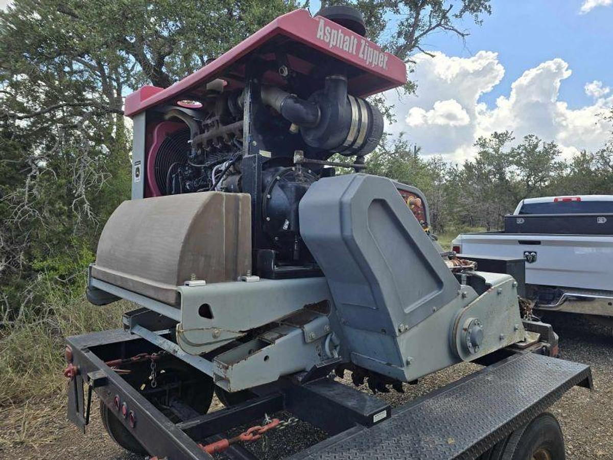 Used 2006 Asphalt Zipper AZ-500