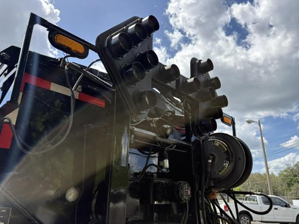 Used 2016 Kenworth Model T-370 Pro-Patch Pothole Patcher