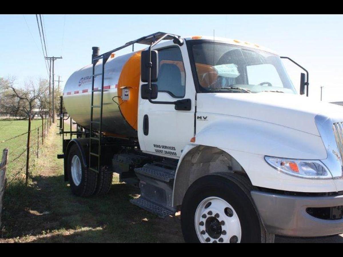 2000 Gallon Asphalt Emulsion Sprayer, Skid Mounted