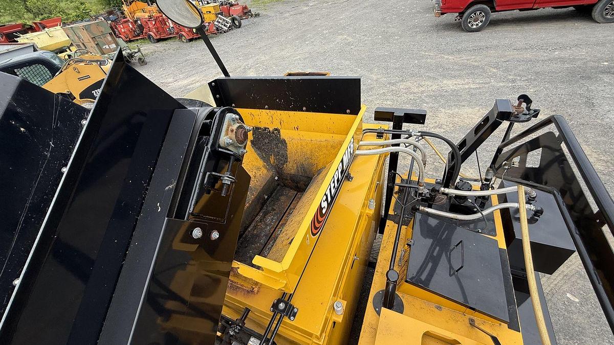 Used Stepp SRM 10-120 Asphalt Recycler 3/4 ton batch recycler with heated AC tank and wand