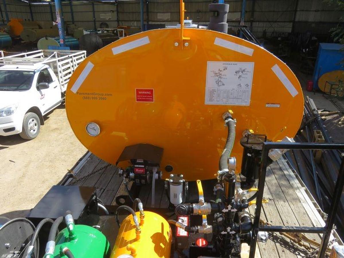 1000 Gallon Distributor Skid Mounted