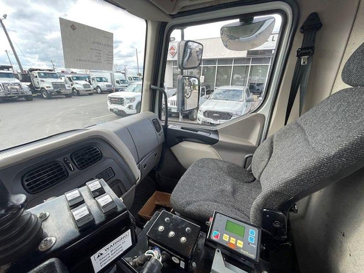 Used 2017 Rosco RA 400 Asphalt Patch Truck