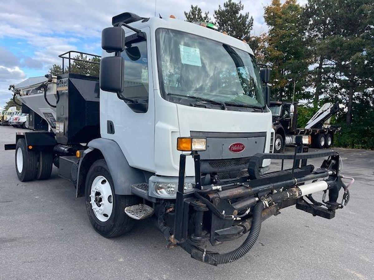 Used 2017 Rosco RA 400 Asphalt Patch Truck