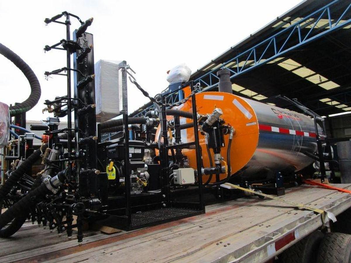 600 Gallon Tack Sprayer Skid Mounted