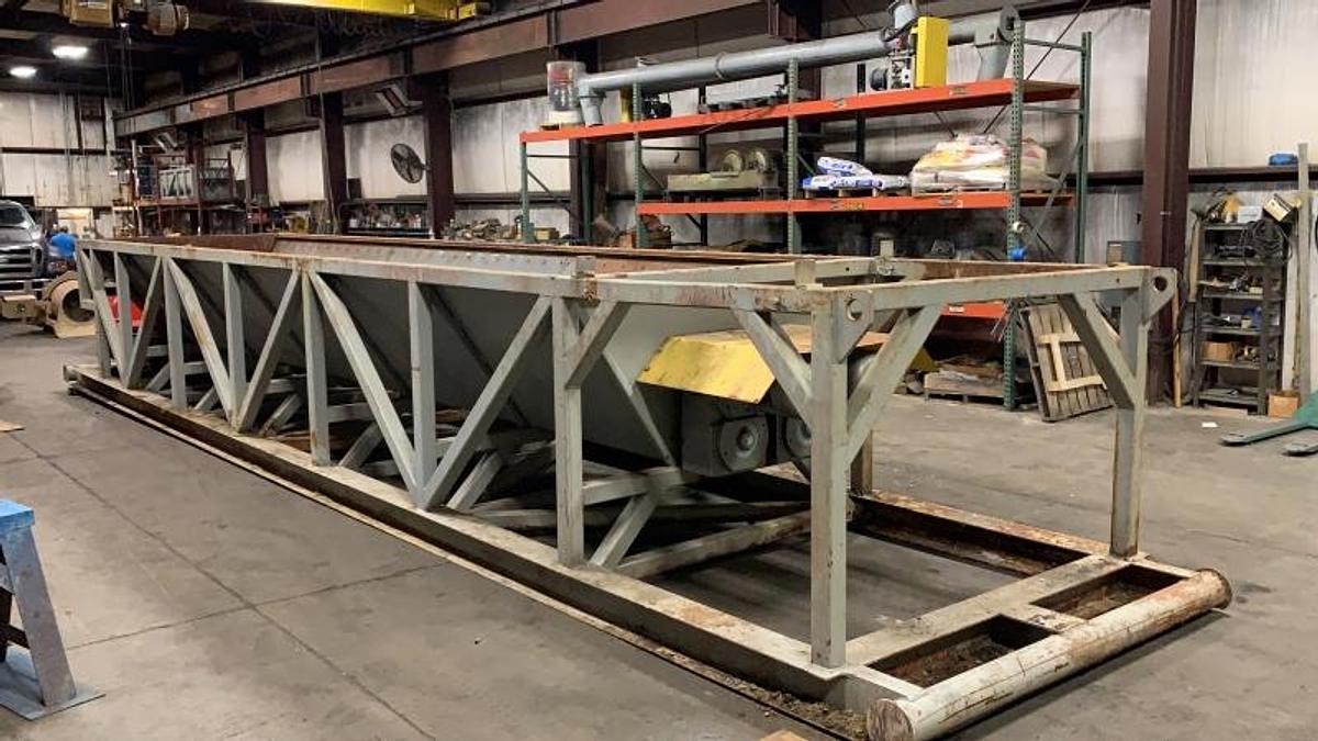 Used Twin Screw Conveyor Bin with discharge screw