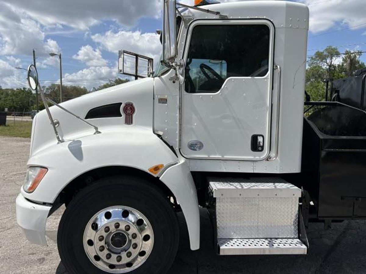 Used 2016 Kenworth Model T-370 Pro-Patch Pothole Patcher