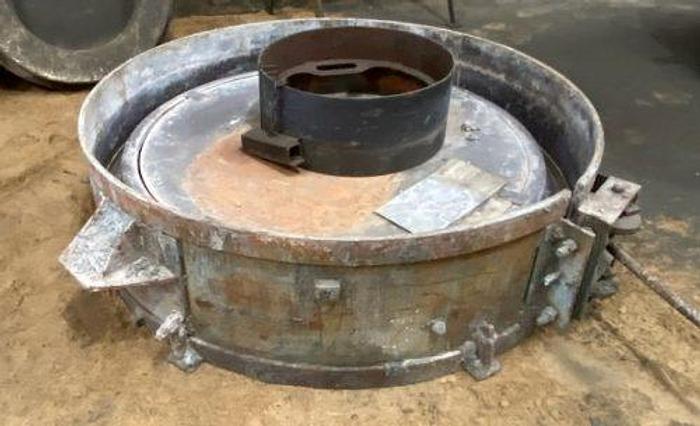 Used Besser/Quinn 48″ Eccentric Precast Cone Forms (2)