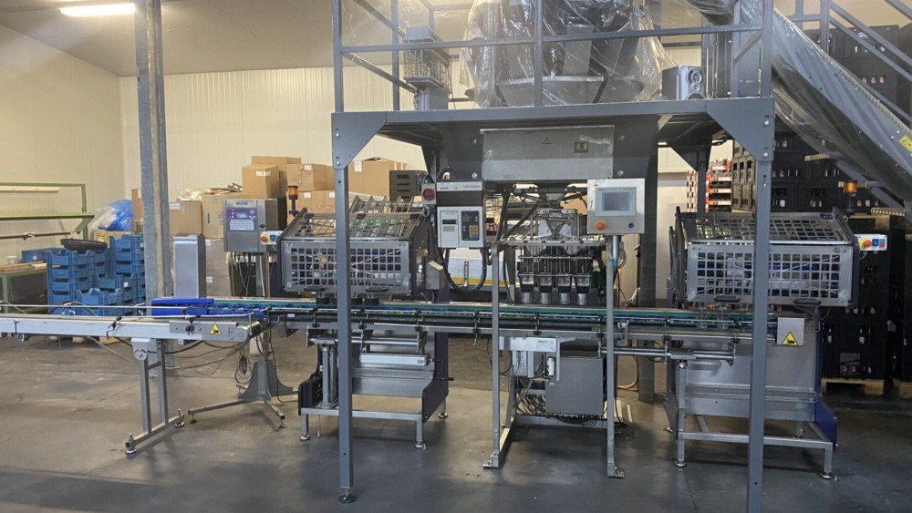 Used Full Jasa ishida weighing shaker line