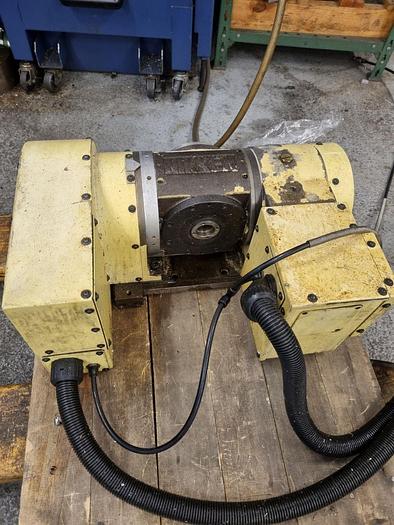 Utilisé Centre d’usinage vertical MORI SEIKI MV-40E