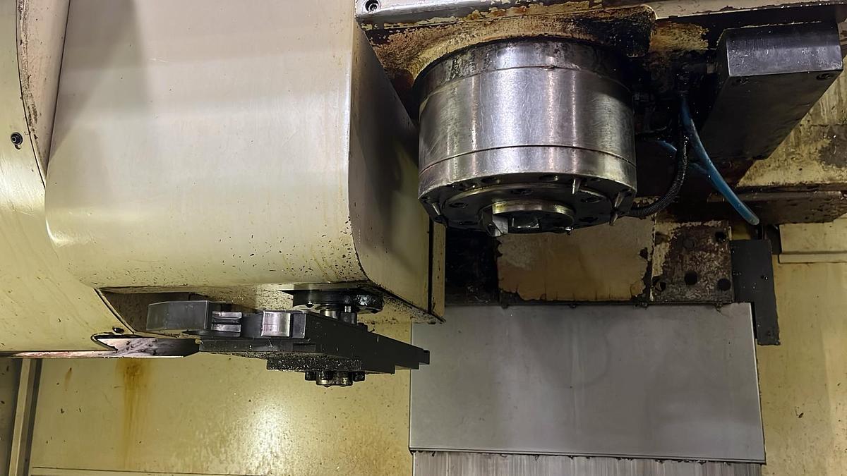 Used HURCO VMX 24 vertical machining center