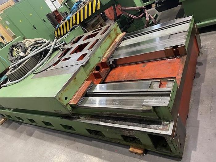 Used 1999 TOS Varnsdorf WHN 13 boring and milling machine