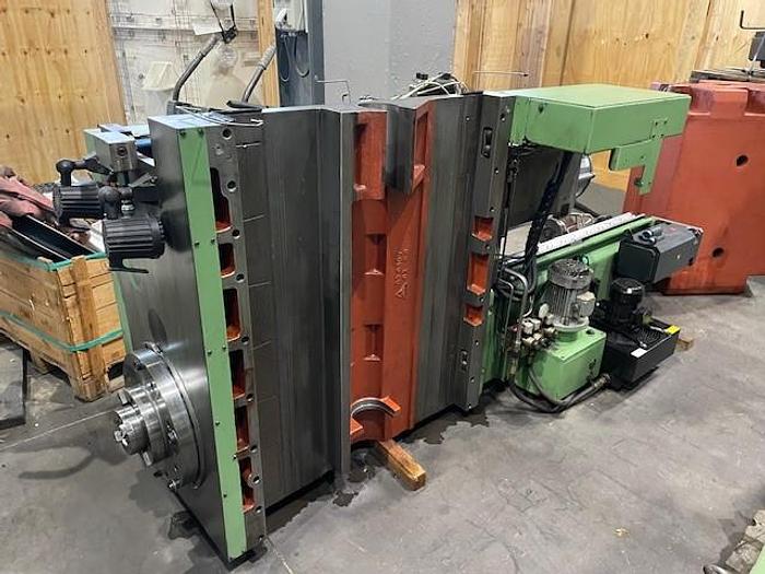 Used 1999 TOS Varnsdorf WHN 13 boring and milling machine