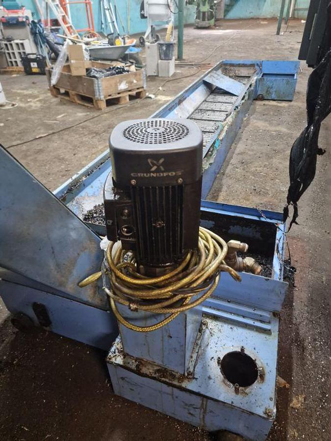 Used Vertical machining center MAZAK VTC 300 C-II