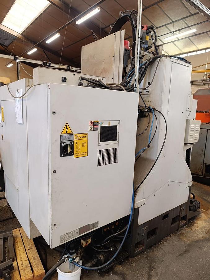 Used Yang Eagle SMV 1000 - Fanuc Series O-MD
