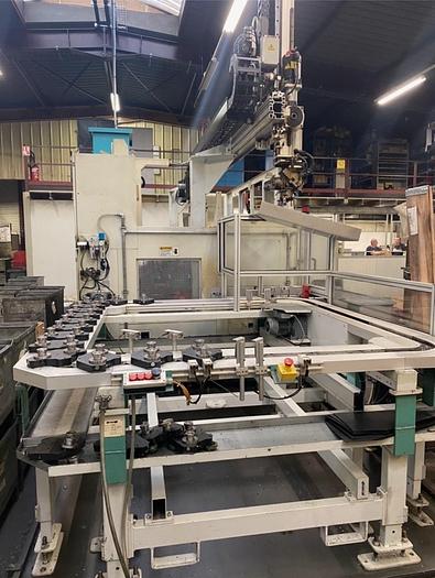 Used 2005 DOOSAN  QL300H twin CNC facing lathe - twin CNC center lathe