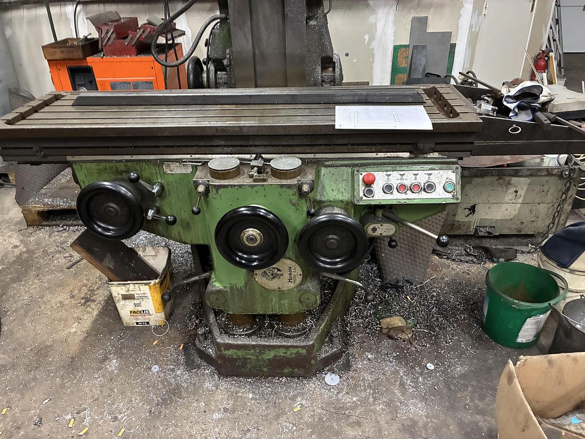 Used Fraiseuse HURON MU 5 conventionnelle