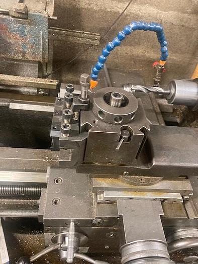 Used AMC tour parallèle conventionnel - manual lathe