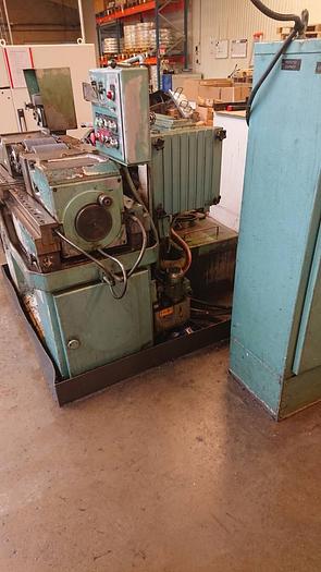 Used THREAD ROLLING MACHINE ROLLWALZTECHNIK PEE WEE