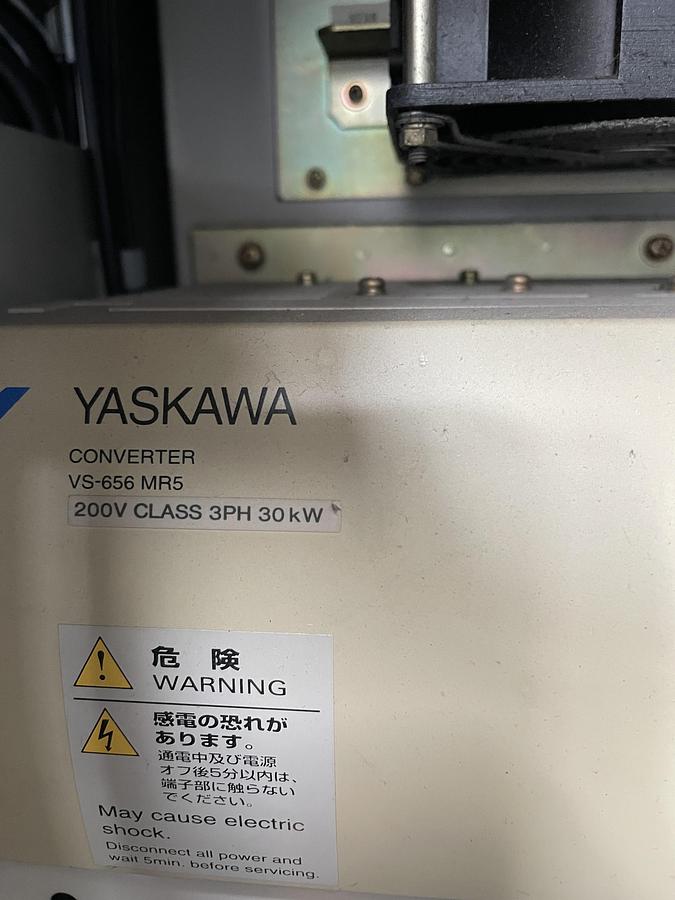 Used Variateurs et CN Yaskawa - CN Yasnak J300M