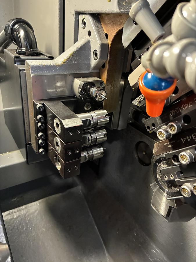 Used CITIZEN K12E VIIP year 2012 with LNS bar feeder