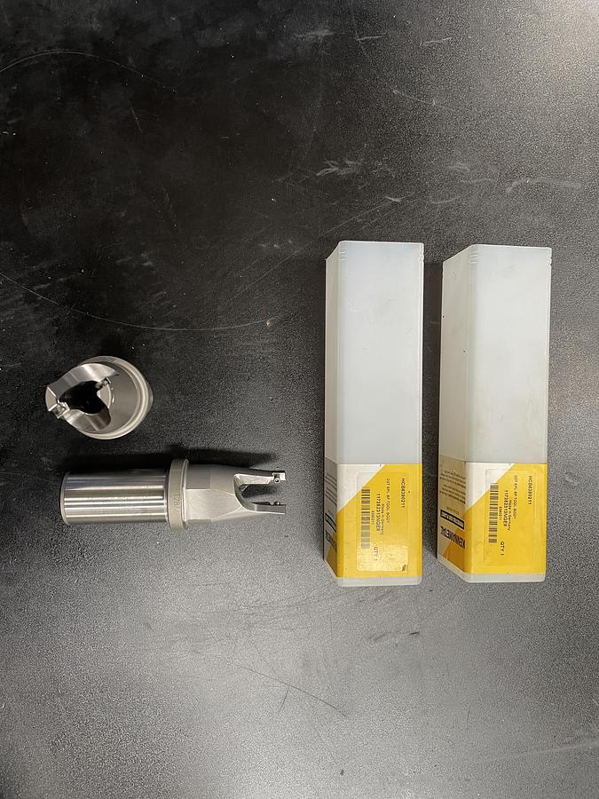 Used Outils de fraisage Kennametal, Seco , tête à aléser, trépan