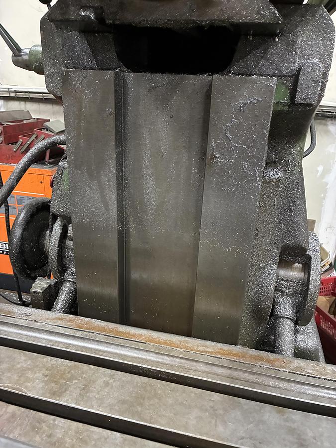 Used Fraiseuse HURON MU 5 conventionnelle