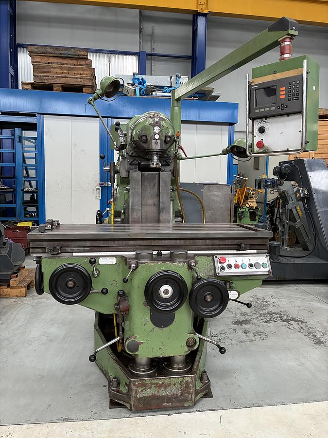 Used Fraiseuse universelle Huron type MU 4 à variation