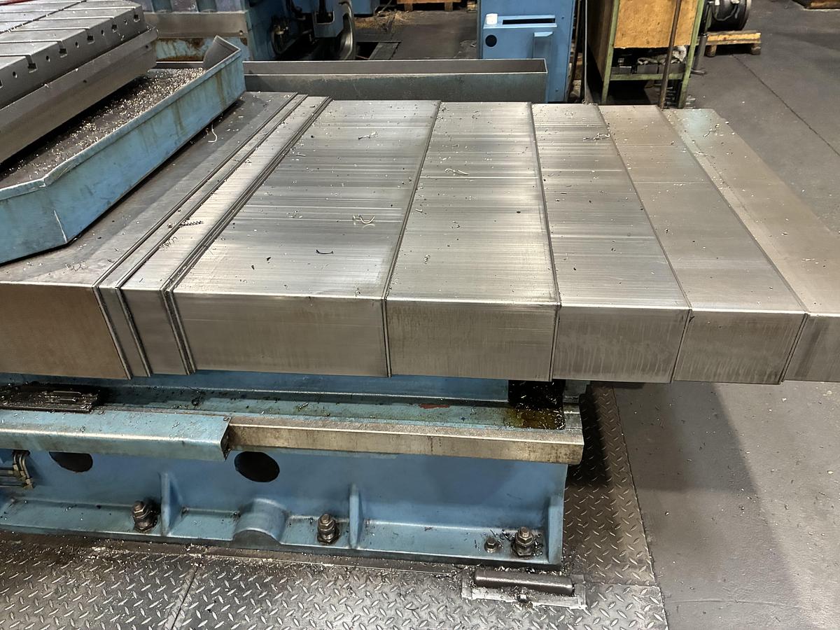 Used TOS Varnsdorf WHN 13 boring and milling machine