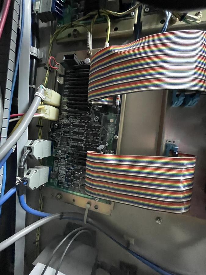 Used Variateurs et CN Yaskawa - CN Yasnak J300M