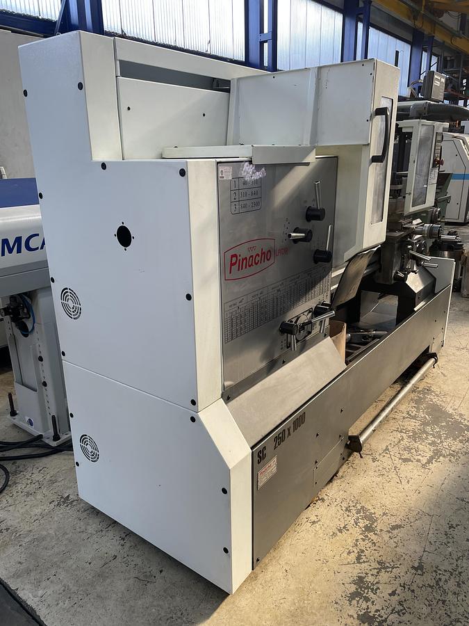 Used PINACHO SC-250 x 1000 year 2014 - lathe