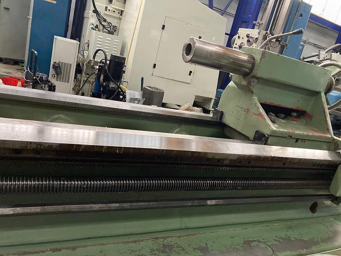 Utilisé TOS SUS 80 H x 8000 Tour parallèle traditionnel