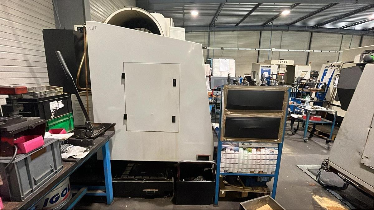 Used HURCO VMX 24 vertical machining center
