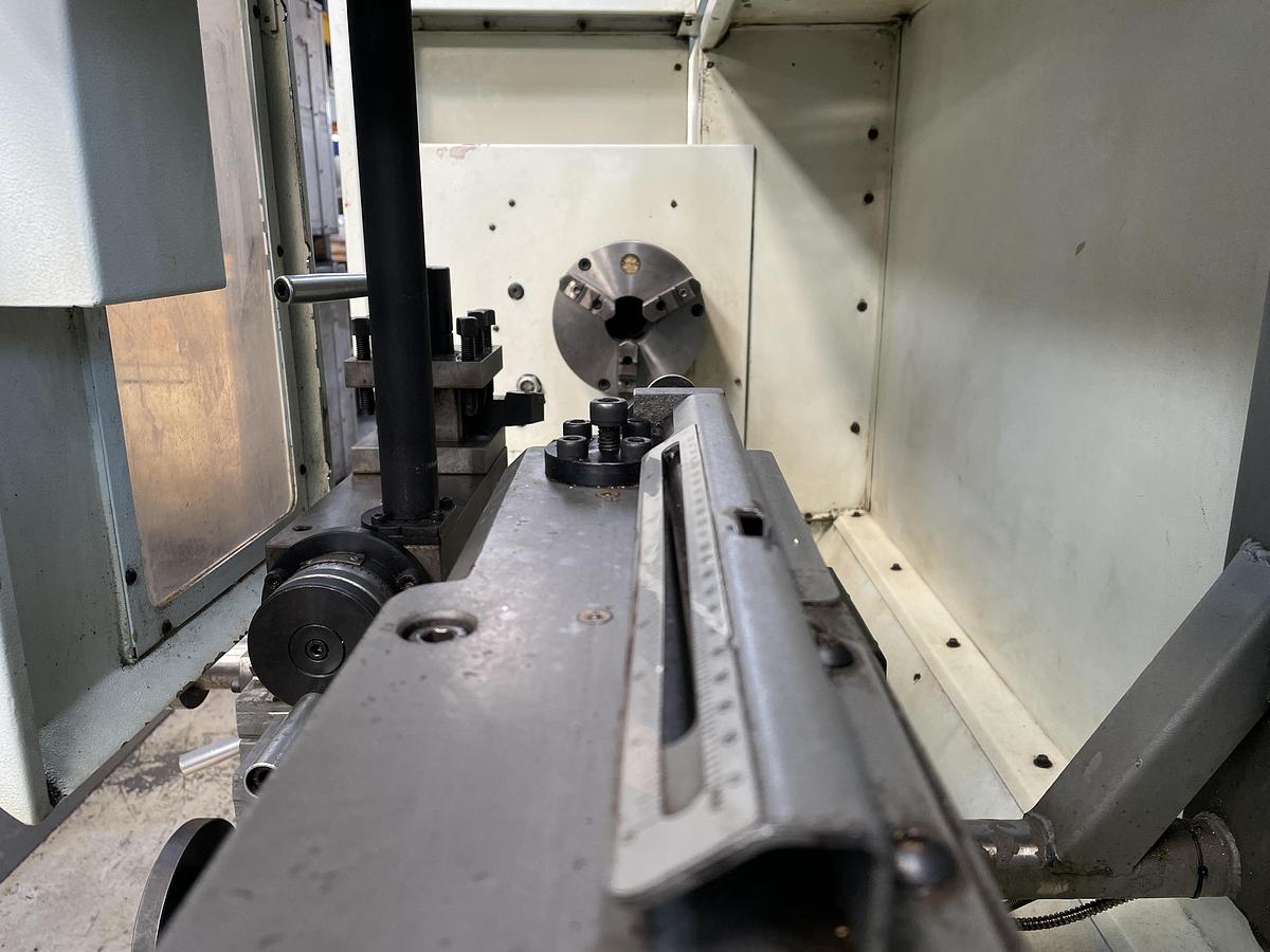Used PINACHO SC-250 x 1000 year 2014 - lathe