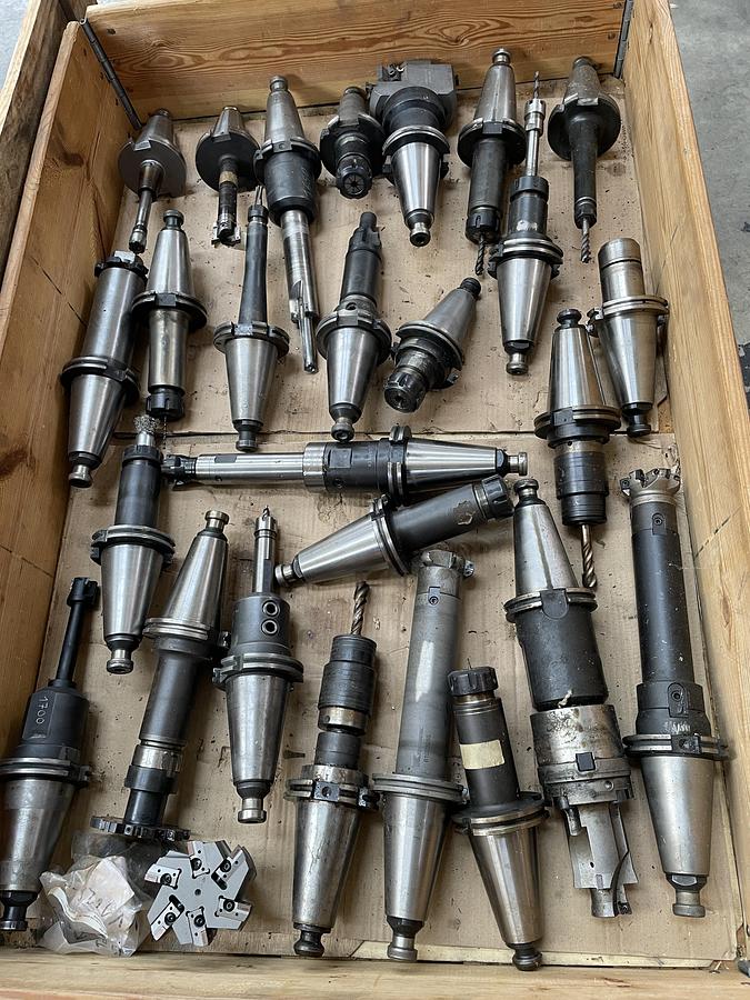 Used Outils fraisage et tournage, HSK 100 SK50