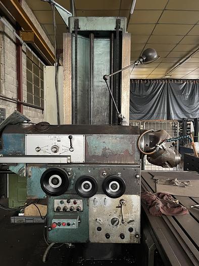 Used Butler Elgamill bed type milling machine