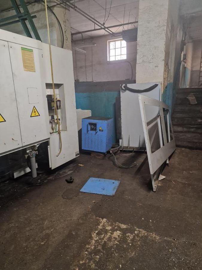 Used Vertical machining center MAZAK VTC 300 C-II