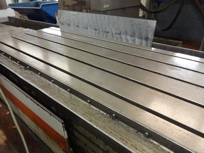 Utilisé 1992 Fraiseuse banc fixe TOS KURIM FS 80